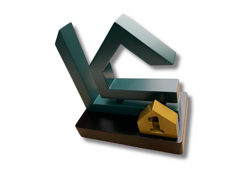 Custom logo: WOOD STATUE CUSTOM, your promotional gift solutions
