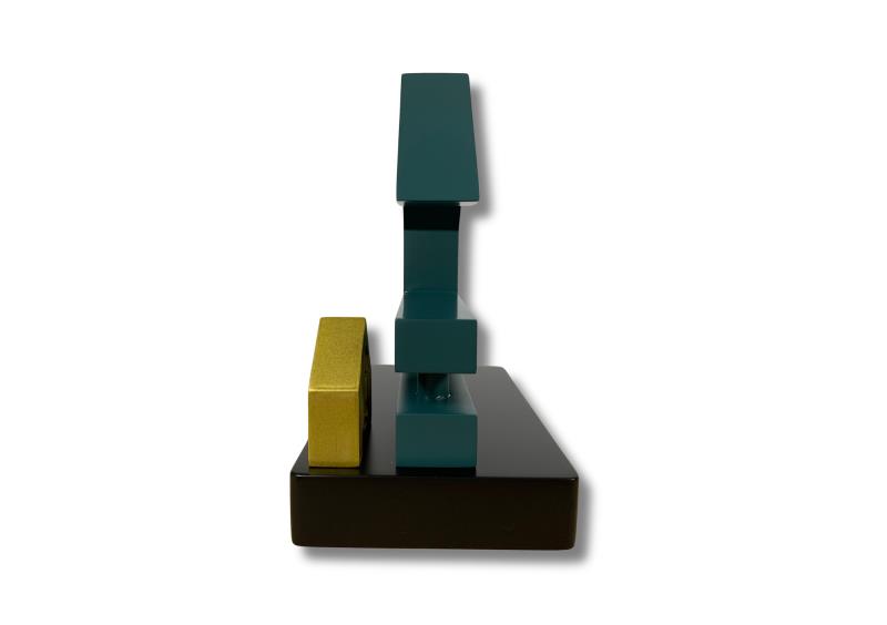Your brand on WOOD STATUE CUSTOM, your one-stop gifting solutions