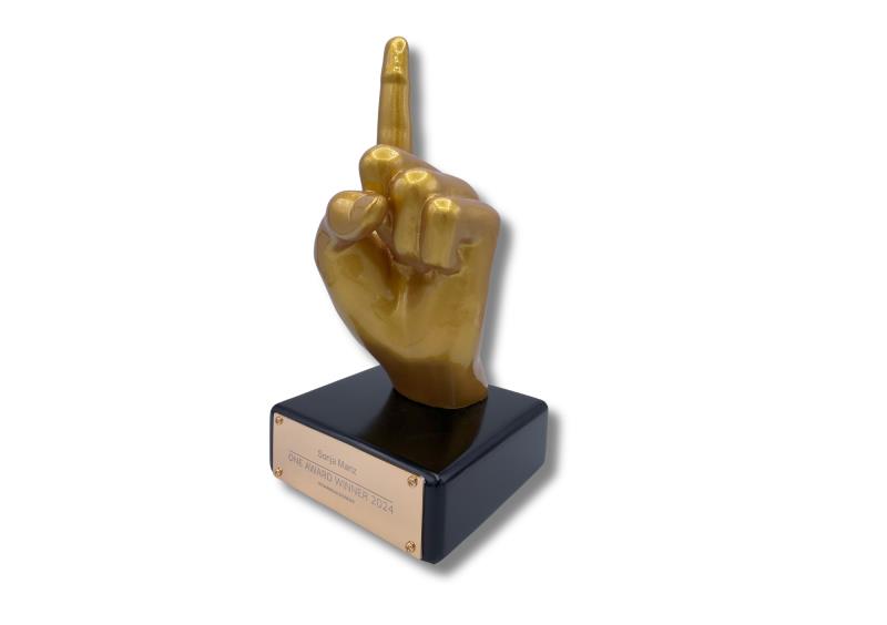 Define your design: COPPER STATUE CUSTOM, your one-stop gifting solutions